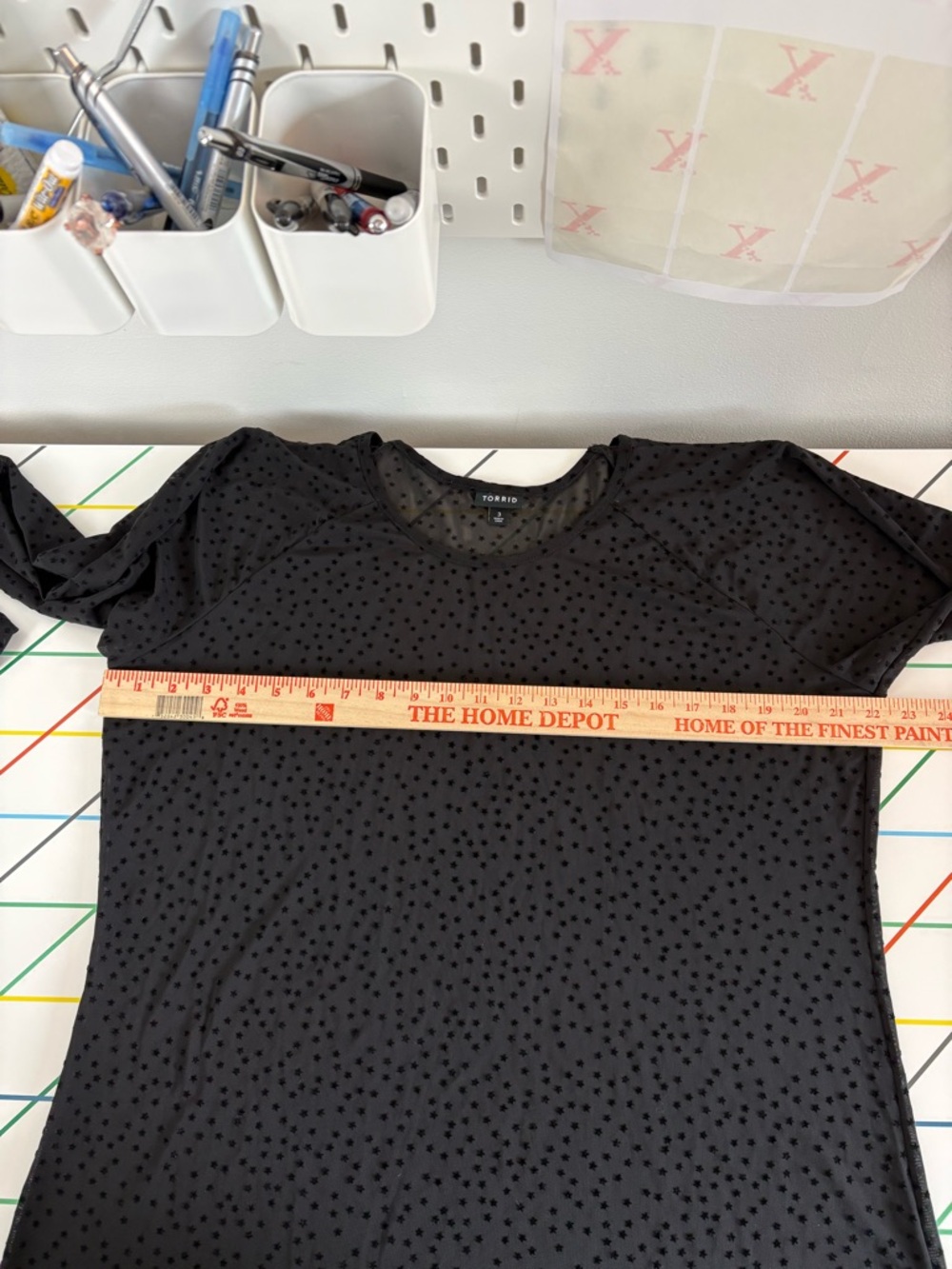 torrid Black Sheer Long Sleeve Mesh Top w/ Flocked Star design size 22/24 (3) - Picture 9 of 11